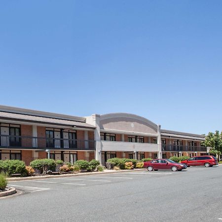 Perryville Hotel Exterior foto